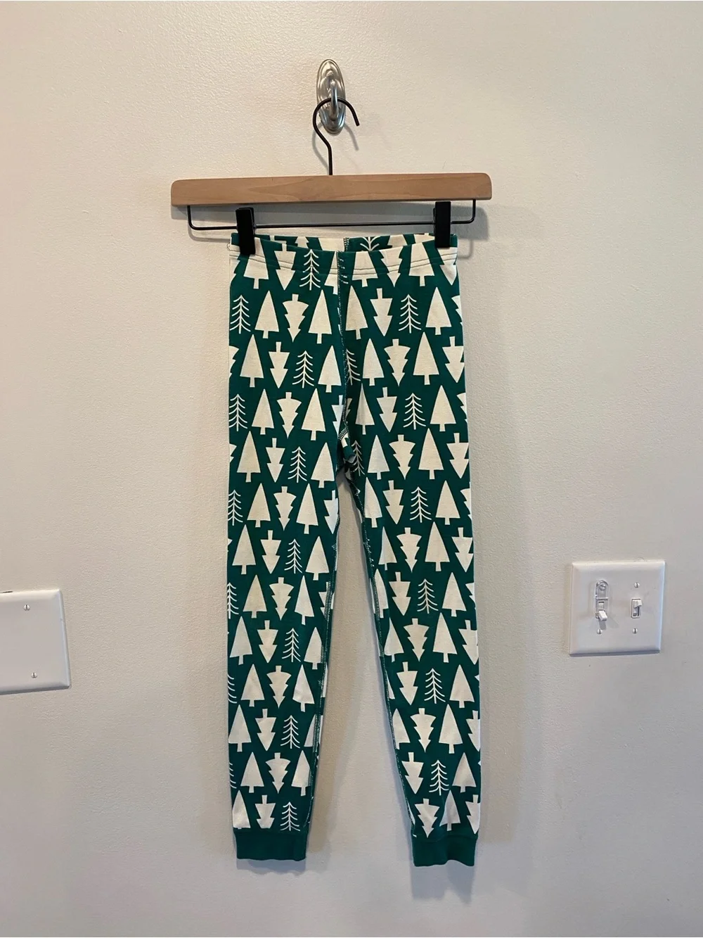 Holiday HannaJams Pajama Set kids 130 US 8 winter green Christmas tree print